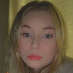 Meet your Posher, Maddie